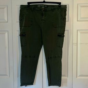 Ava & Viv Army Green Cargo Jeggings